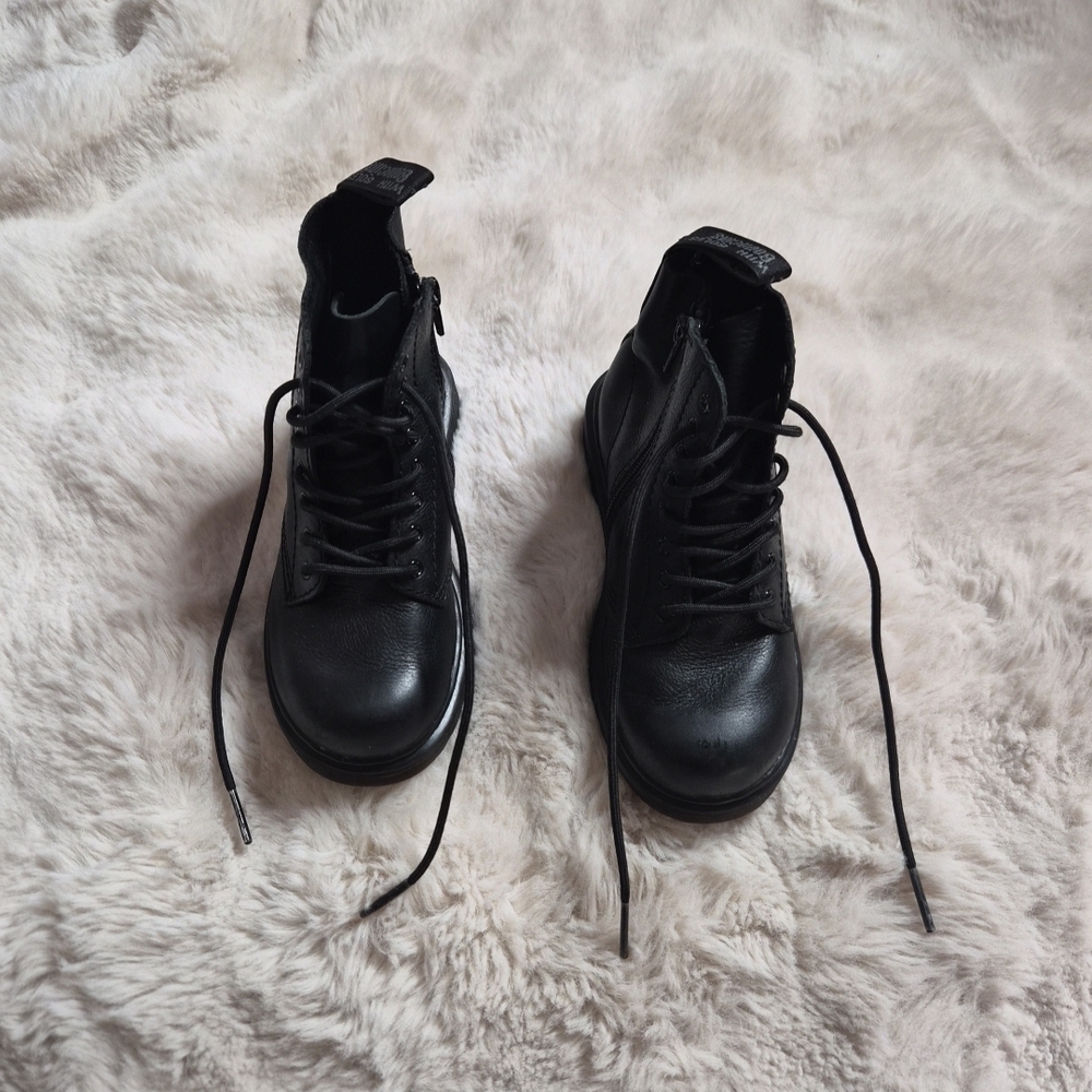 Little Girls Dr Martens Black Combat Boots Size 10 Style 1460 Pascal Mono Air ✨️